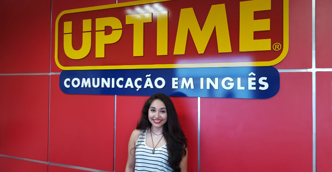 Atualmente, Natália Cassiano é aluna do Conversation Club na unidade de Laranjeiras